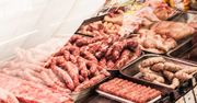 Ekspertka ostrzega przed kupowaniem mięsa i wędlin na wagę. Łatwo o zatrucie