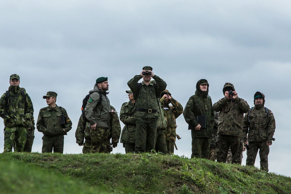 Białorusini rozmieszczają wojska przy granicy z Ukrainą i Polską. "Przeprowadzają rozpoznanie"