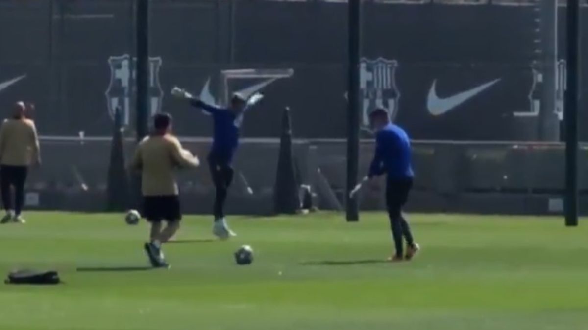 Twitter / FC barcelona / Ter Stegen wrócił do treningów