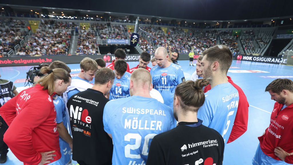 Getty Images / Sanjin Strukic/Pixsell/MB Media / Na zdjęciu: szczypiorniści Aalborg Handbold