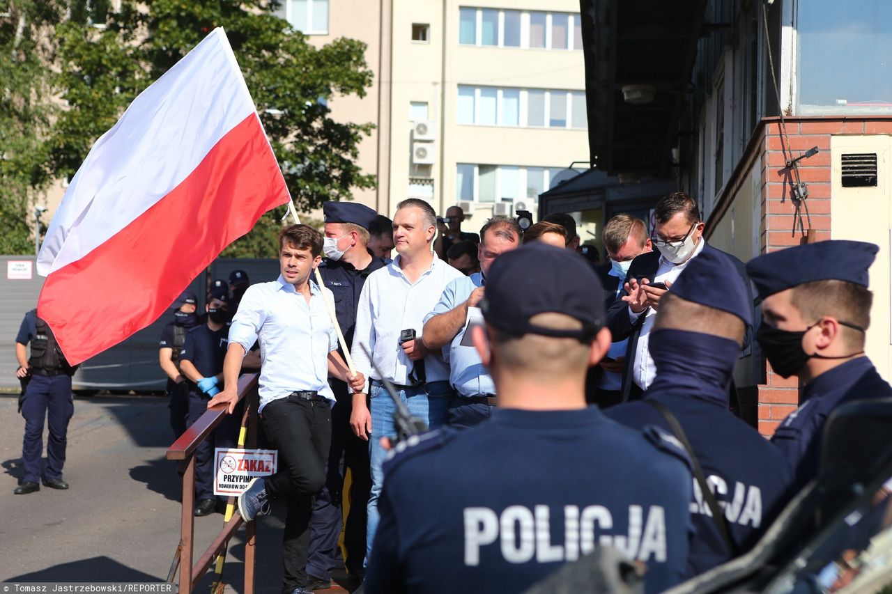 Piątka dla zwierząt w Sejmie. Reformę popiera m.in. Olga Tokarczuk. Rolnicy przeciw