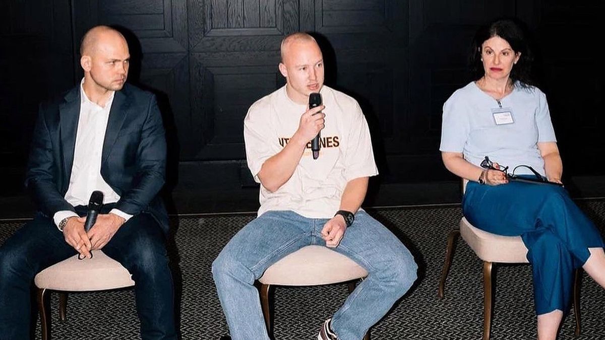 Instagram / nikita_mazepin / Na zdjęciu: Nikita Mazepin (w środku)