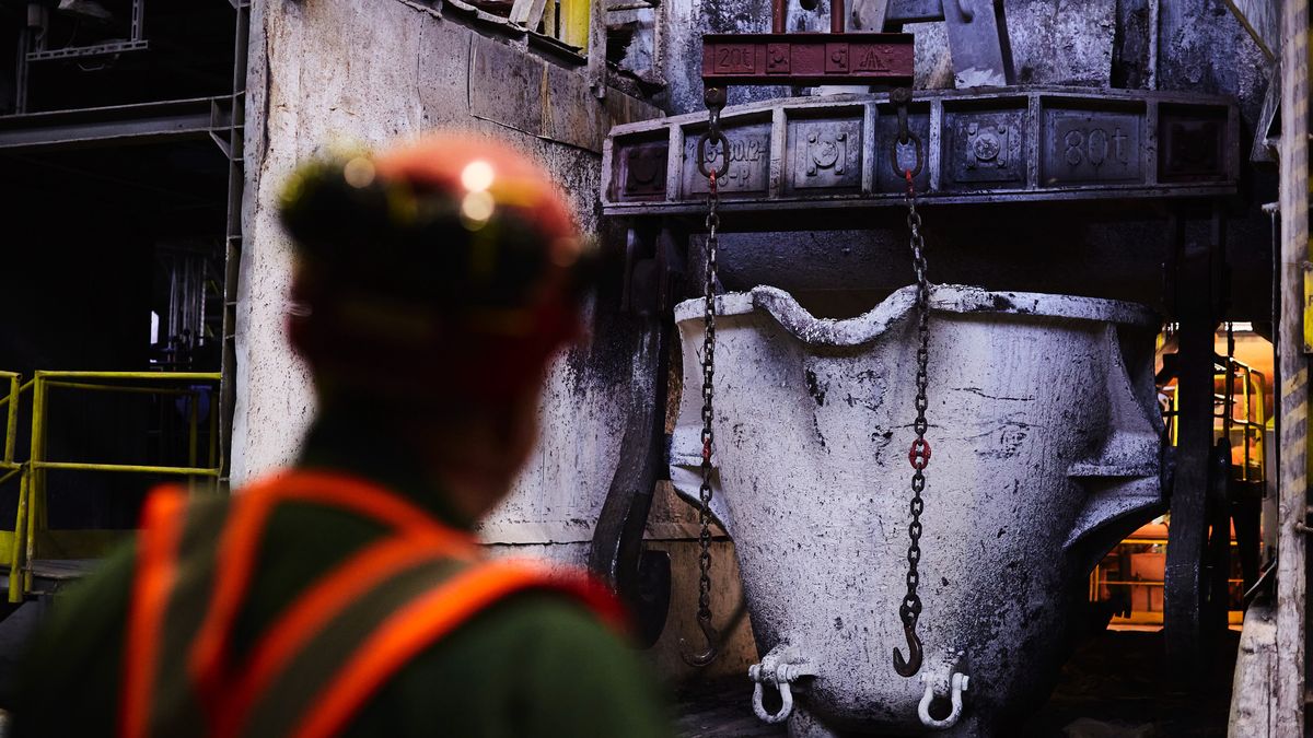 Copper Production at KGHM Polska Miedz SA Smelting Plant
Bloomberg
natural resources, mining, jobs, fabrication, polish, employment, european, work, manufacture, mines, euro members, labor, labour, business news, e.u., eu, metals, industries, emea