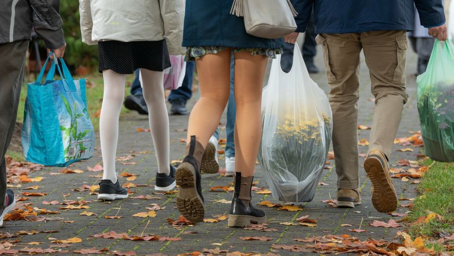 Ekspertka mówi o nowym trendzie, który panuje na cmentarzach