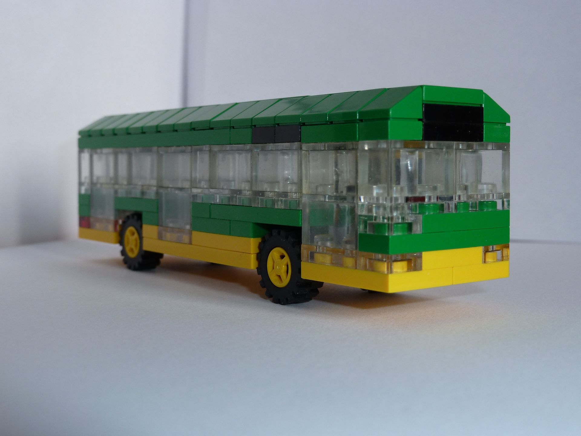 Polak zbudował model autobusu z LEGO. Chce, by projekt stał się oficjalnym zestawem 6