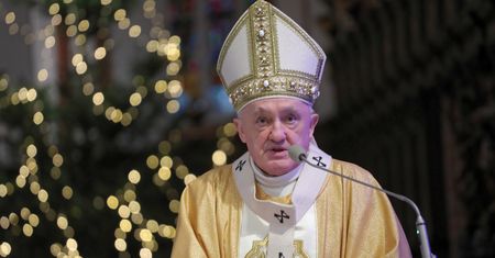 "Jan Paweł II miał świętą rację". Kard. Nycz grzmi z ołtarza