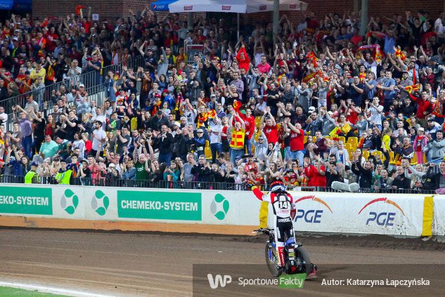 Tłumy na Stadionie Olimpijskim we Wrocławiu