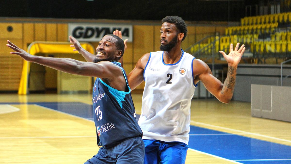 Materiały prasowe / Polski Cukier Toruń / twitter / Na zdjęciu: Weaver i Hammonds