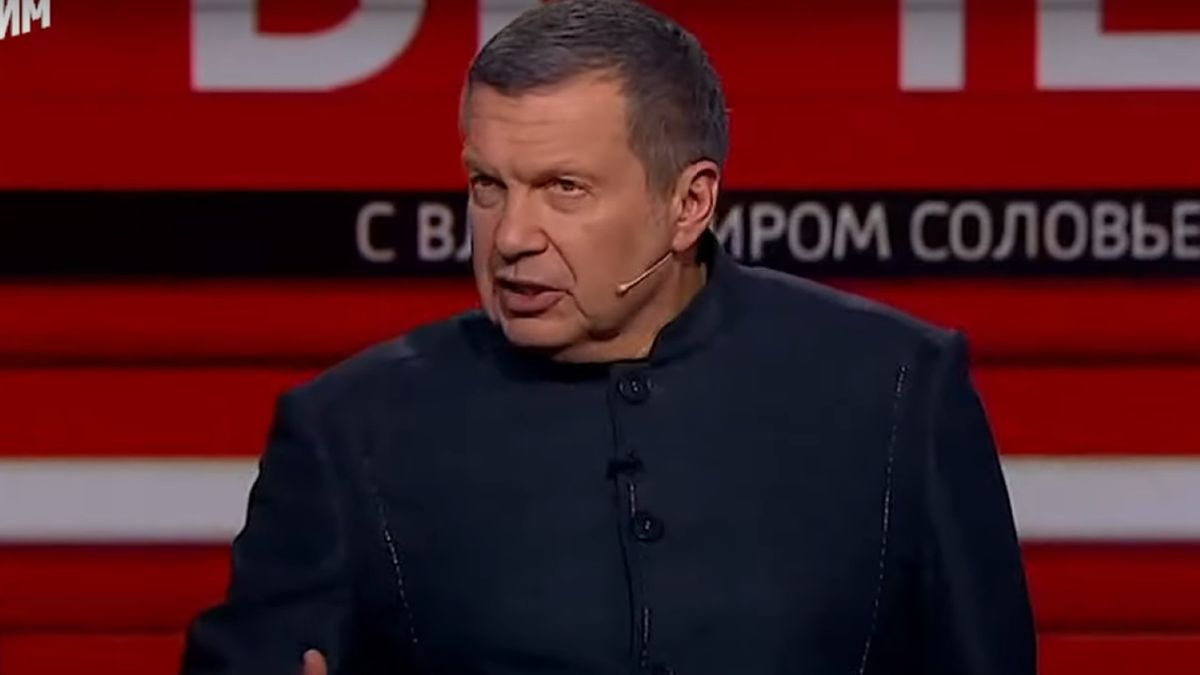 Władimir Sołowjow jest zaufanym propagandystą Władimira Putina