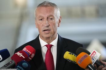 Dobrzyński o próbie wykolejenia pociągów. "Nie wpadajmy w panikę"