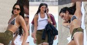 "Hardcorowa" Dua Lipa smaży się na australijskiej plaży, paradując w bikini w groszki