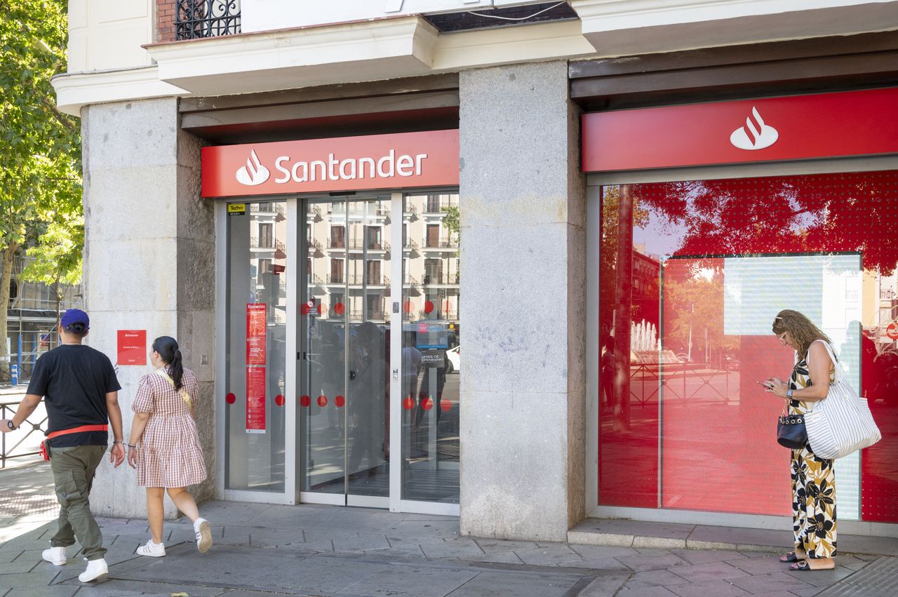 Santander ostrzega klientów