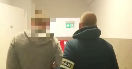 Agresywny 42-latek znęcał się nad rodziną