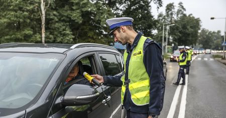 Zatrzymali już tysiące pijanych kierowców. Zbliża się najgroźniejszy czas na drogach