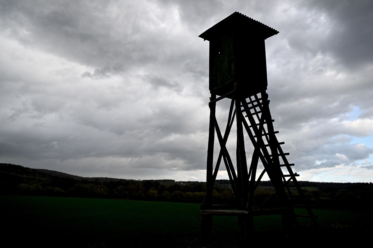 Zabił znajomego podczas polowania. Twierdzi, że celował do dzika