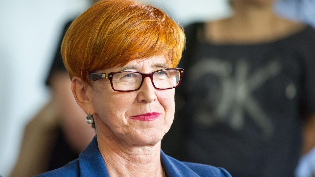 Minister Rafalska się cieszy z wyniku, ale zauważa, że są wciąż regiony z wysokim bezrobociem