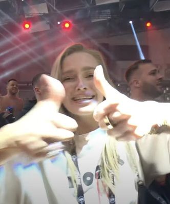 Szalona radość pięknej modelki. Jej mąż dał popis na Fame MMA