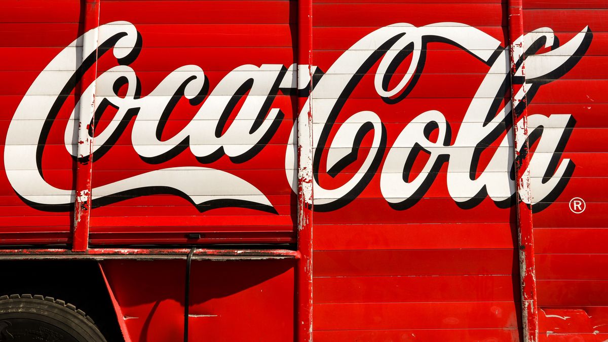 Oszuści powołują się na rzekomą loterię Coca Coli 2020.