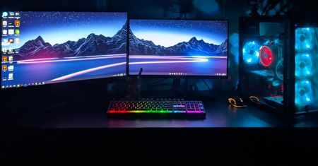Monitor 32 cale do 1000 zł. Na co zwracać uwagę?