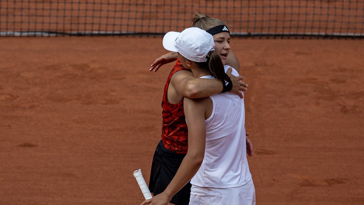 Getty Images / Robert Szaniszlo/NurPhoto / Na zdjęciu: Karolina Muchova była rywalką Igi Świątek w finale Rolanda Garrosa 2023