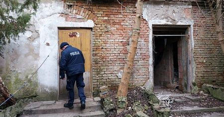 "Nie bądź obojętny" – wspólne działania dzielnicowego oraz pracowników GOPS w Pacynie na rzecz osób samotnych