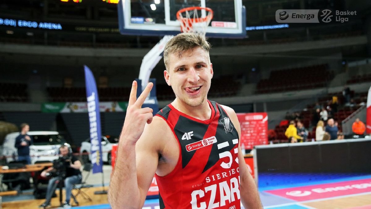 Zdjęcie okładkowe artykułu: Materiały prasowe / Andrzej Romański / Energa Basket Liga / Na zdjęciu: Jakub Schenk