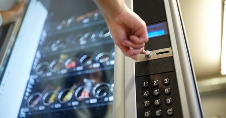 Branża automatów toczy "wojnę". Niszczenie automatów, anonimowe donosy