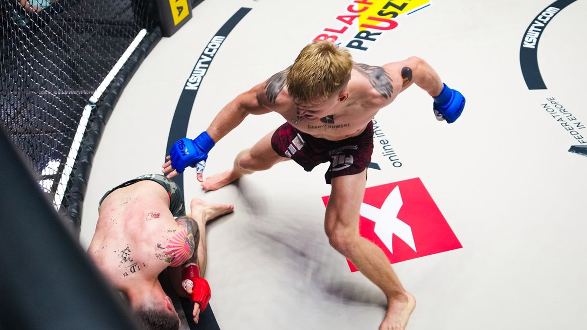 Materiały prasowe / kswmma.com / Karol Durszlewicz znokautował Grzegorza Stabacha