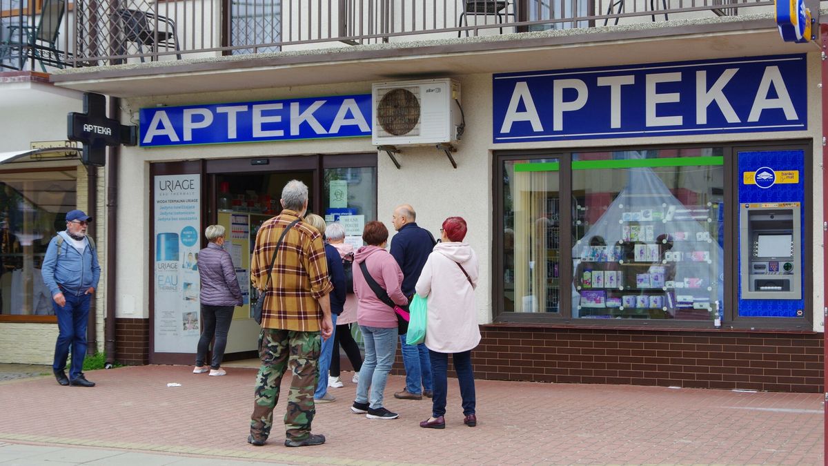 Wzrosną dopłaty dla 509 leków. Podwyżki odczują m.in. osoby leczące się na schizofrenię - pisze "SE" 