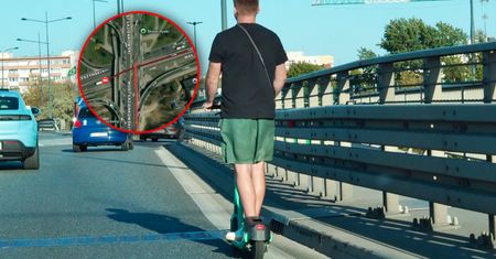 Zdjęcie z Warszawy. Mknął między autami. "Skrajna głupota"