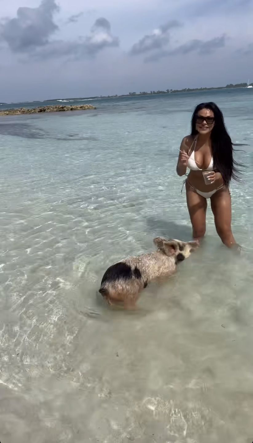 
Sylwia Bomba relacjonuje wakacje z Grzegorzem Collinsem