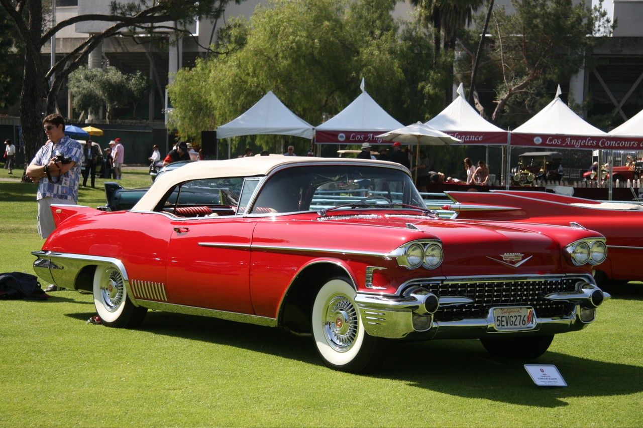 1958 Cadillac Eldorado (fot. autoworld.files.wordpress.com)