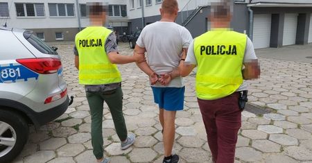 Ponad 7 kg mefedronu i 7000 paczek papierosów. Wpadły trzy osoby