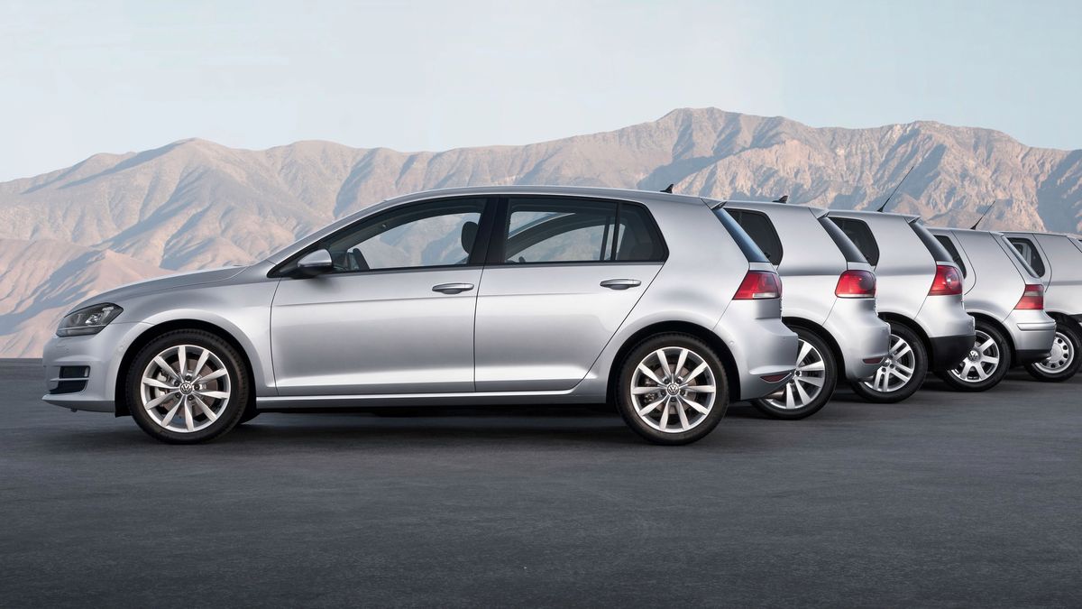 Volkswagen Golf niewiele zmieniał wygląd wygląd, ale technologię już tak.