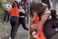 Bójka w biały dzień. Nastolatki okładały się pięściami