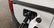 Nalewając paliwo, stosuję sprytny trik. Inni się denerwują, a ja oszczędzam czas