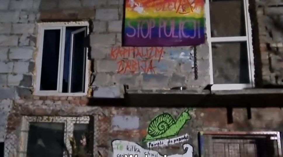 Squatersi się wynieśli, budynek został zburzony. “Chyba chcieli przeżyć przygodę”