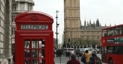 Czego Polacy szukają w UK?