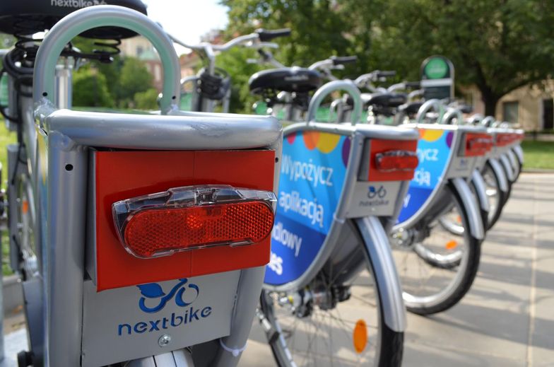 Coraz więcej takich stacji w polskich miastach instaluje Nextbike