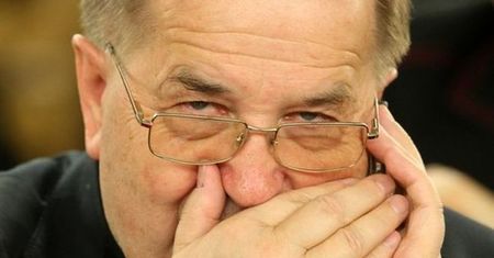 Obrona TV Trwam w Brukseli. Ojciec Rydzyk pyta