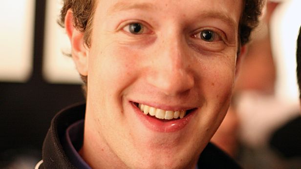 Facebookowy przycisk Lubię to! skończył roczek. Czy naprawdę zmienił świat? 1