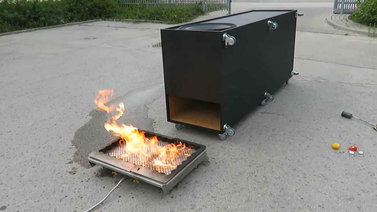 Polski inżynier stworzył niezwykłą gaśnicę. Tłumi pożar za pomocą dźwięku 1