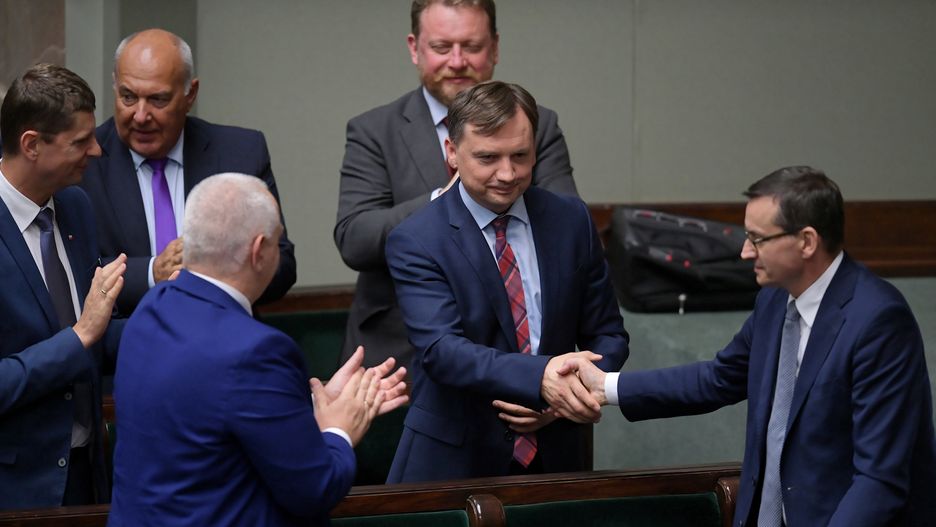 Zbigniew Ziobro i Mateusz Morawiecki w Sejmie