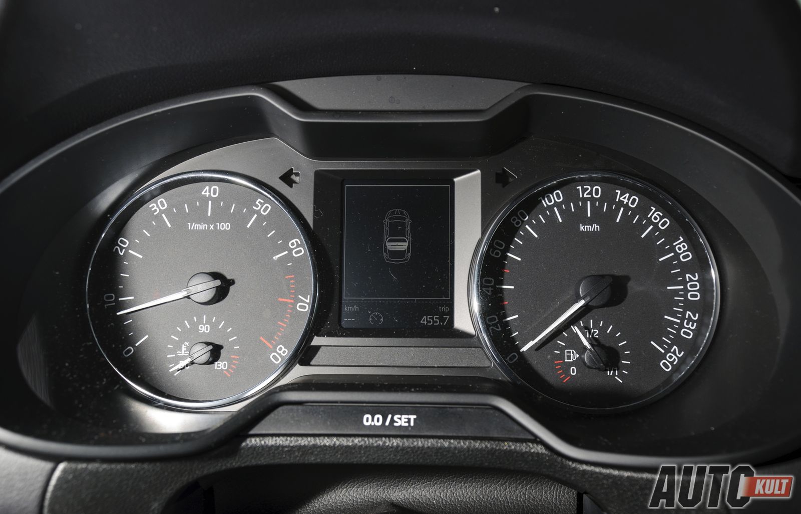 Opel Astra Sedan vs. Renault Fluence vs. Škoda Octavia vs. Toyota Corolla - galeria testowa 45