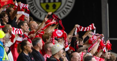 Kibice skandowali "UEFA Mafia". Klub nie musi płacić