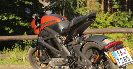 Dopłaty do motocykli z programu "Mój elektryk". Ale jeszcze nie teraz