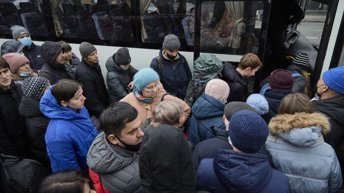 Mieszkańcy Kijowa podczas czwartkowej ewakuacji
