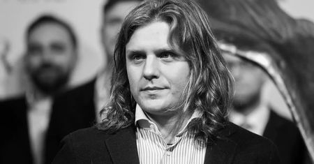 Była na łódce z Woźniakiem-Starakiem. Potem zrobiło się o niej cicho