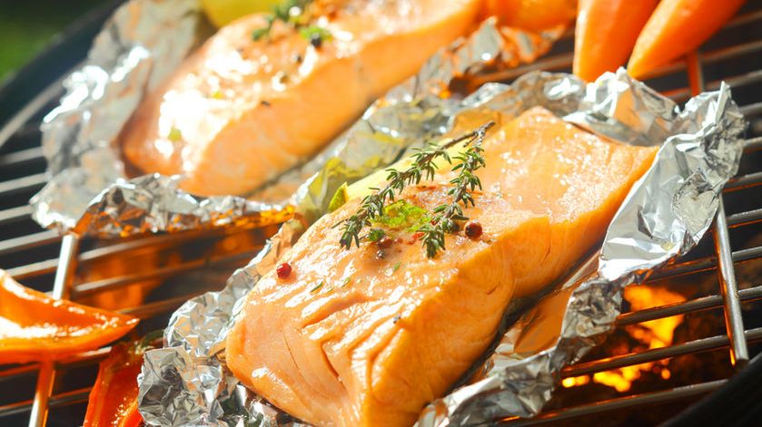 Dziki łosoś atlantycki poddany obróbce wysuszającej mięso