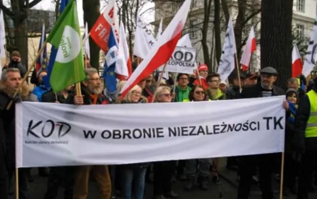 Manifestacja w obronie demokracji i konstytucji odbędzie się także w Poznaniu